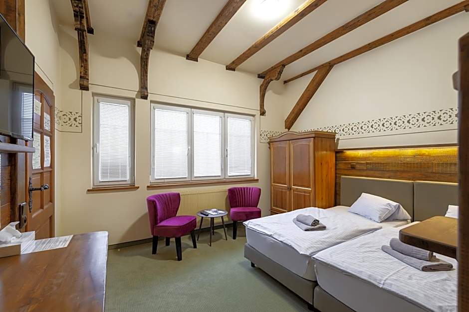 Hotel U Simla