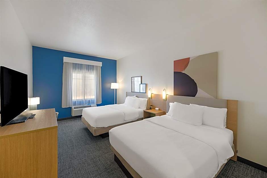 Spark by Hilton Midland South
