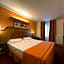 Le Nouvel Hotel Du Theatre