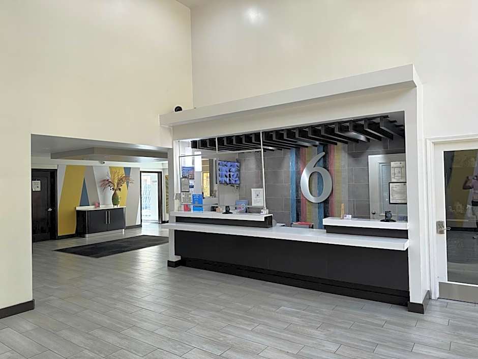 Motel 6 Hollywood