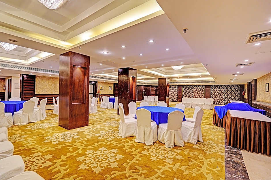 Super Townhouse OAK Hotel City Mark Gurgaon