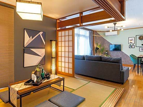 Within Walking Distance of Kokusai Dori Near Airp