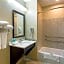 Holiday Inn Express Hotel & Suites Byram By IHG