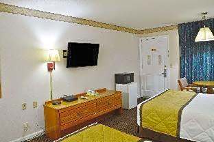 Standard Queen Room with Two Queen Beds - Non Smoking/Upper Floor