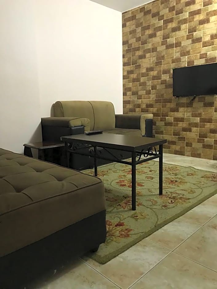 Al Fawanes Hotel Apartments