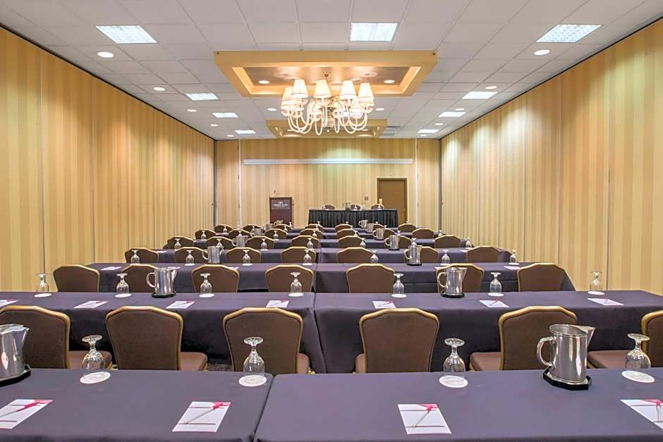 Ramada by Wyndham Cleveland Independence
