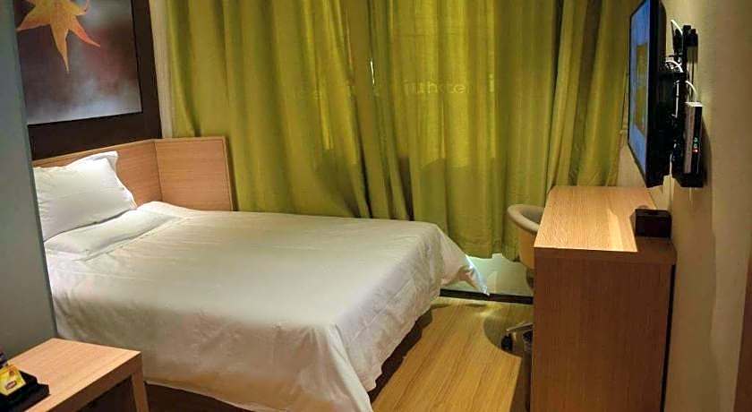 IU Hotel Anyang West Railway Station Yinxu Scenic Spot