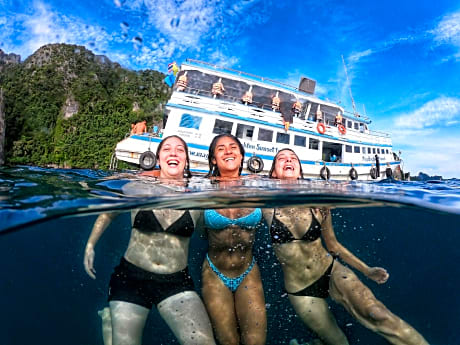 Maya Bay Sleepaboard Resort