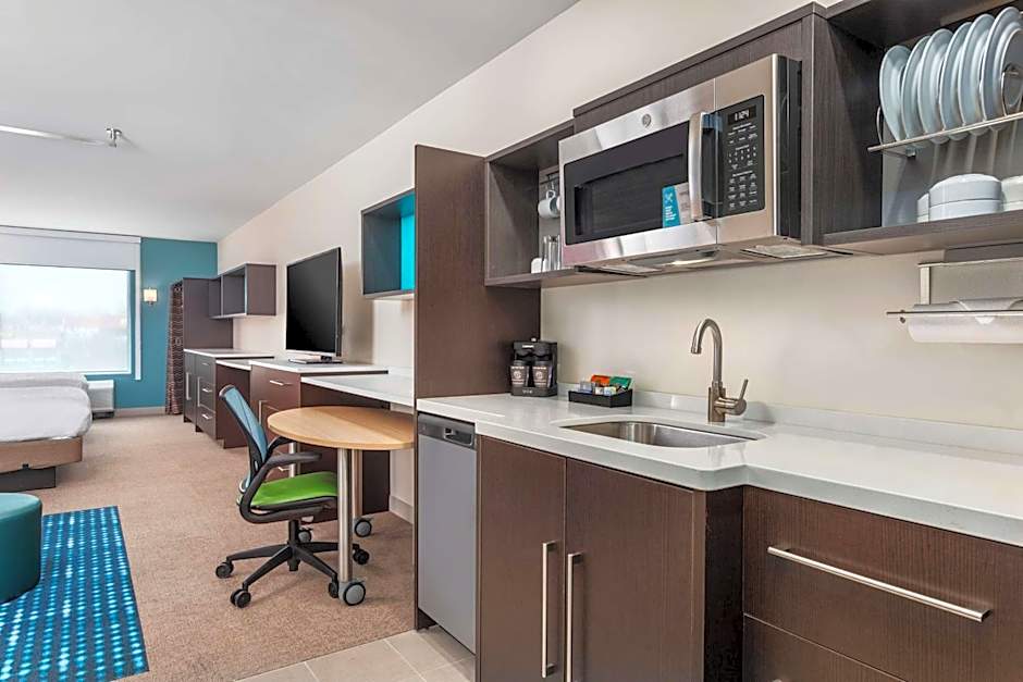 Home2 Suites By Hilton Cedar Rapids Westdale