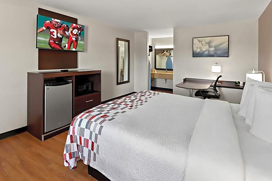 Red Roof Inn Muscle Shoals