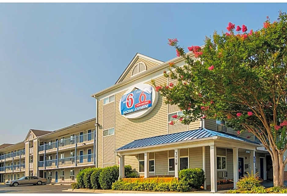 Motel 6-Fayetteville, NC - Fort Liberty Area
