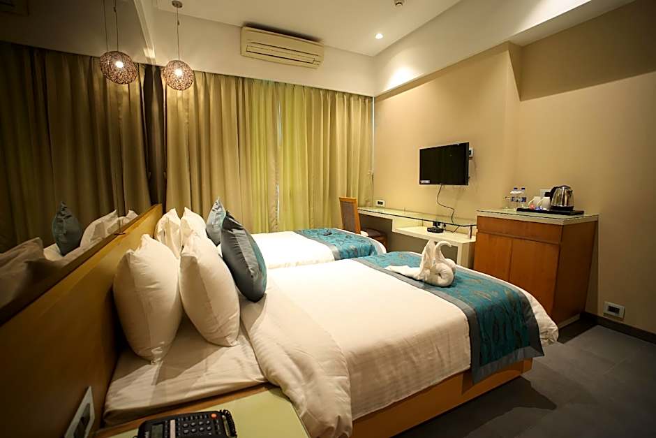 The Byke Delotel - Borivali