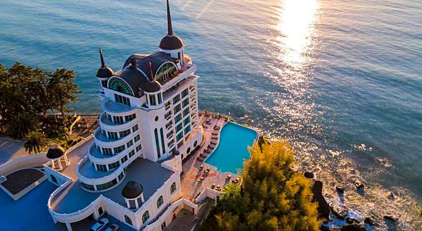 Castello Mare Hotel