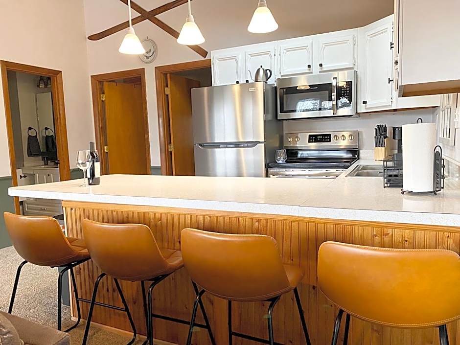 White Mountain Escape - Ski Attitash