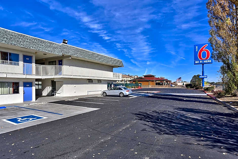 Motel 6-Flagstaff, AZ - Butler
