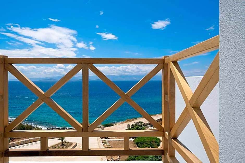 MIKRES CYCLADES DONOUSSA