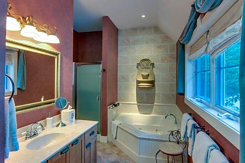 Bellaire Bed  Breakfast
