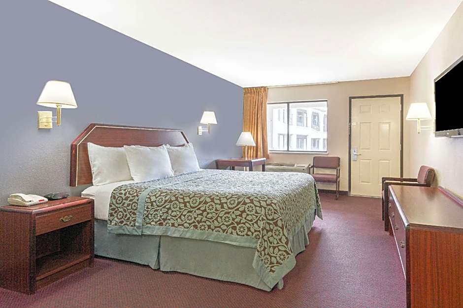 Days Inn by Wyndham Ruidoso Downs