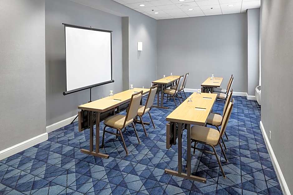 Courtyard by Marriott Shelton