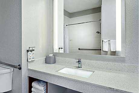 2 Queen Standard Mobil Access Tub