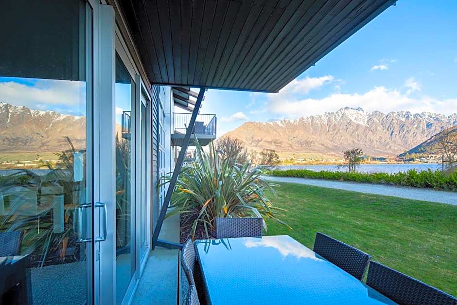 Marina Apartments - Element Escapes