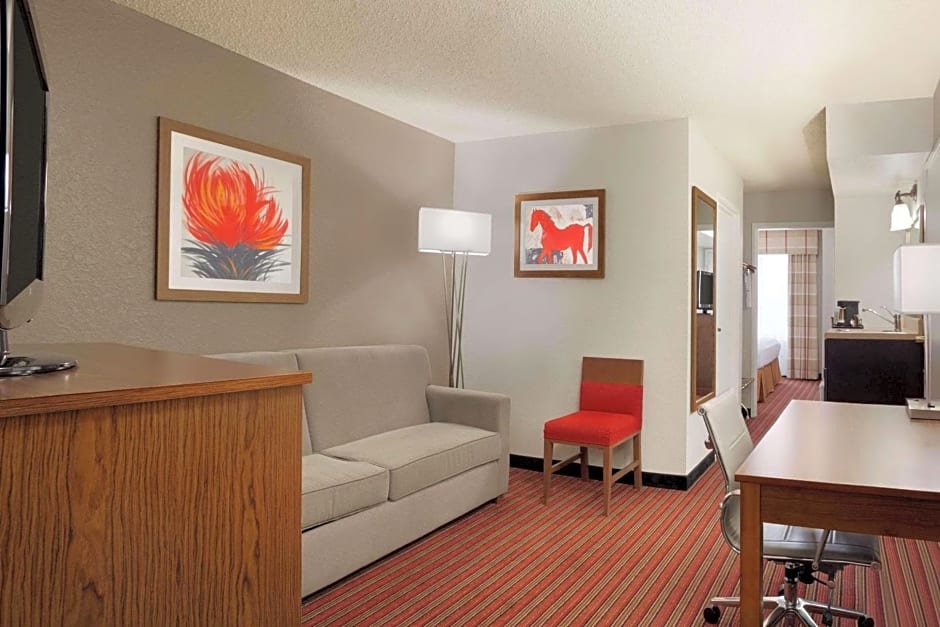 Country Inn & Suites by Radisson, DFW Airport South, TX