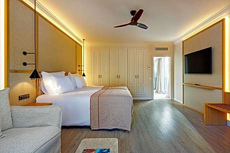 Superior Twin Room with Garden View