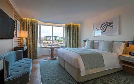 Premier King Room