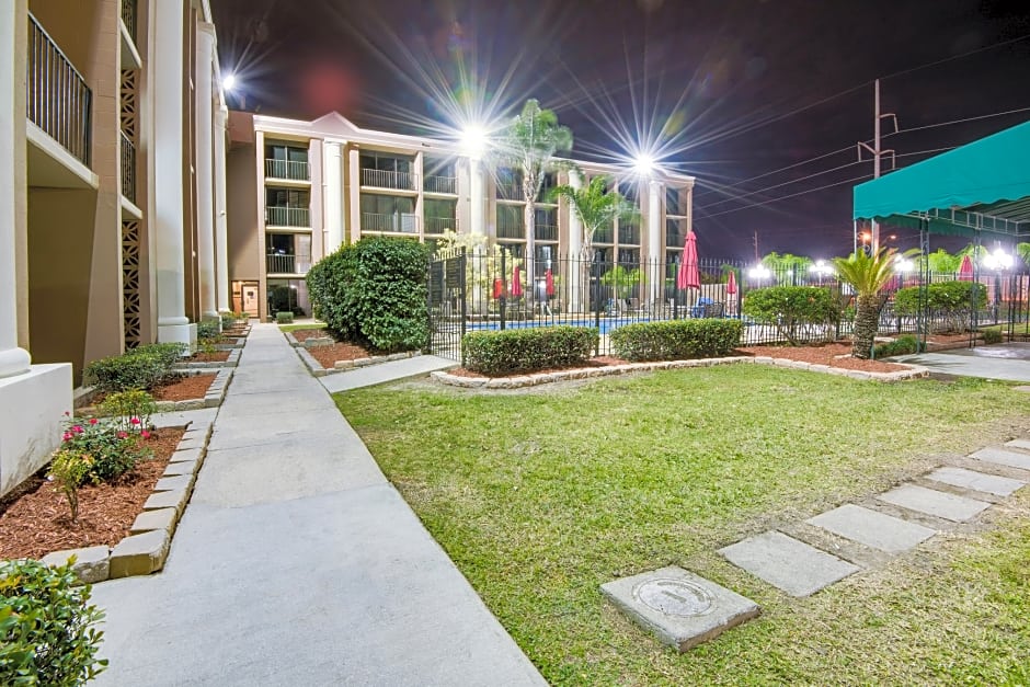 Ramada Metairie New Orleans Airport