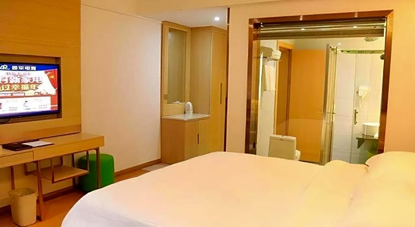 GreenTree Inn Shangrao Yueliangwan Automobile City