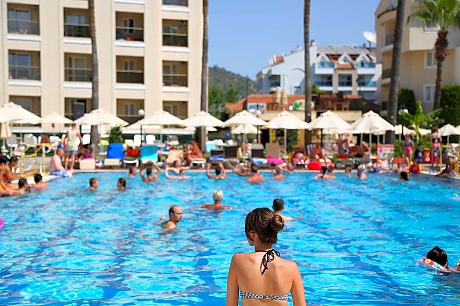 Julian Club Hotel