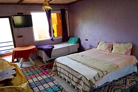 Triple Room with Shared Bathroom