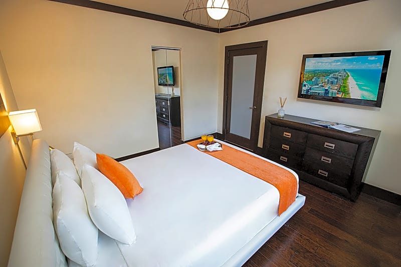 Lincoln Arms Suites