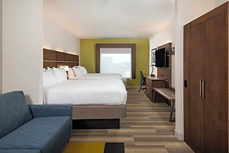 Queen Suite with Sofa Bed