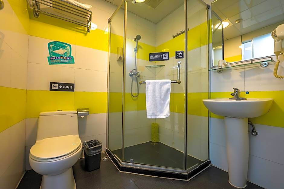 7 Days Inn Nanchang Railway Station Center