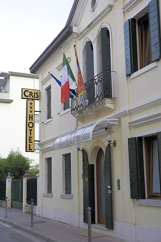 Hotel Cris
