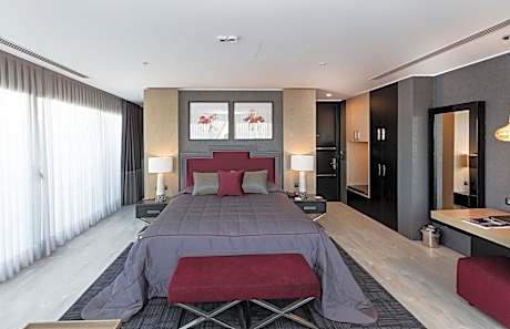 Diamond Deluxe Room