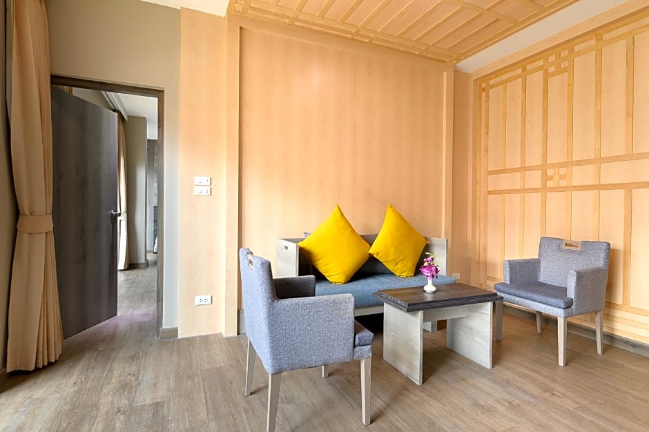 Photo 1 of 11 of Family Grand Suite