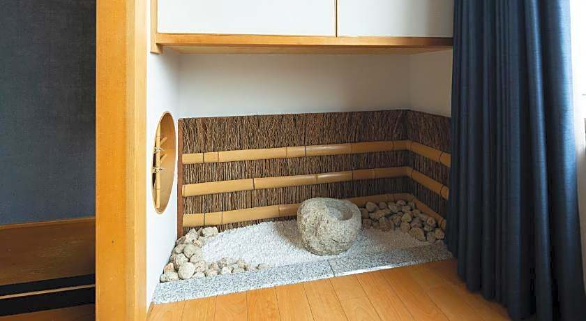 HOTEL SAKURA URESHINO