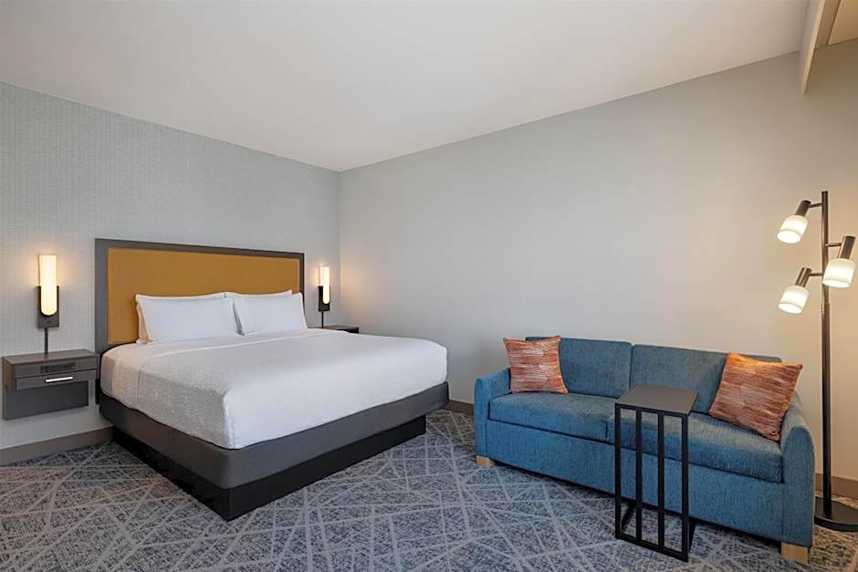 Hampton Inn By Hilton & Stes West Des Moines