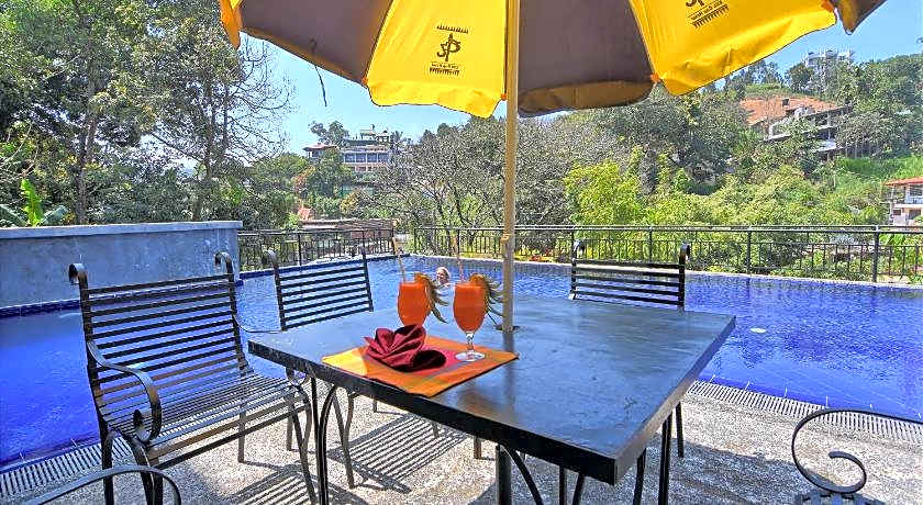 Oak Ray Ella Gap Hotel