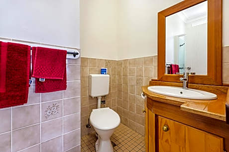 Pet Friendly Family Room