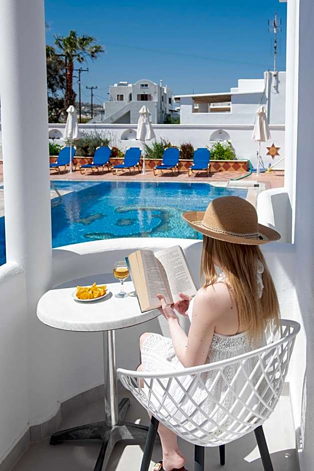 Cyclades Hotel