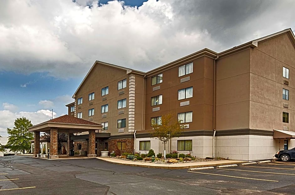 Comfort Inn & Suites Copley Akron