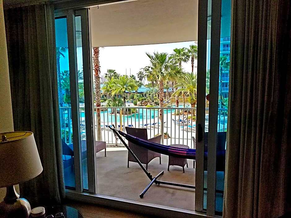 1215 A Slice of Heaven - Destin! Pool View!