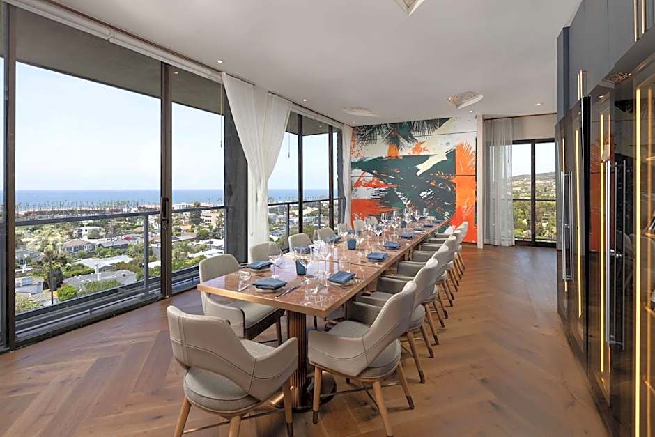 Hotel La Jolla, Curio Collection by Hilton