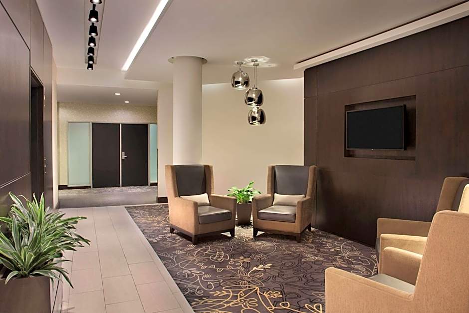 Hilton Suites Toronto/Markham Conference Center And Spa