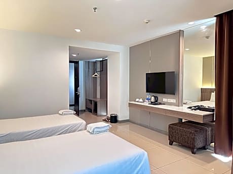 Twin Room with Balcony