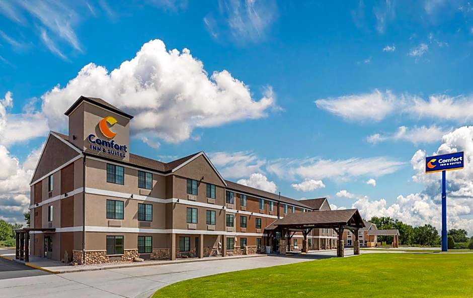 Photo 1 of 34 of Comfort Inn & Suites Ogallala