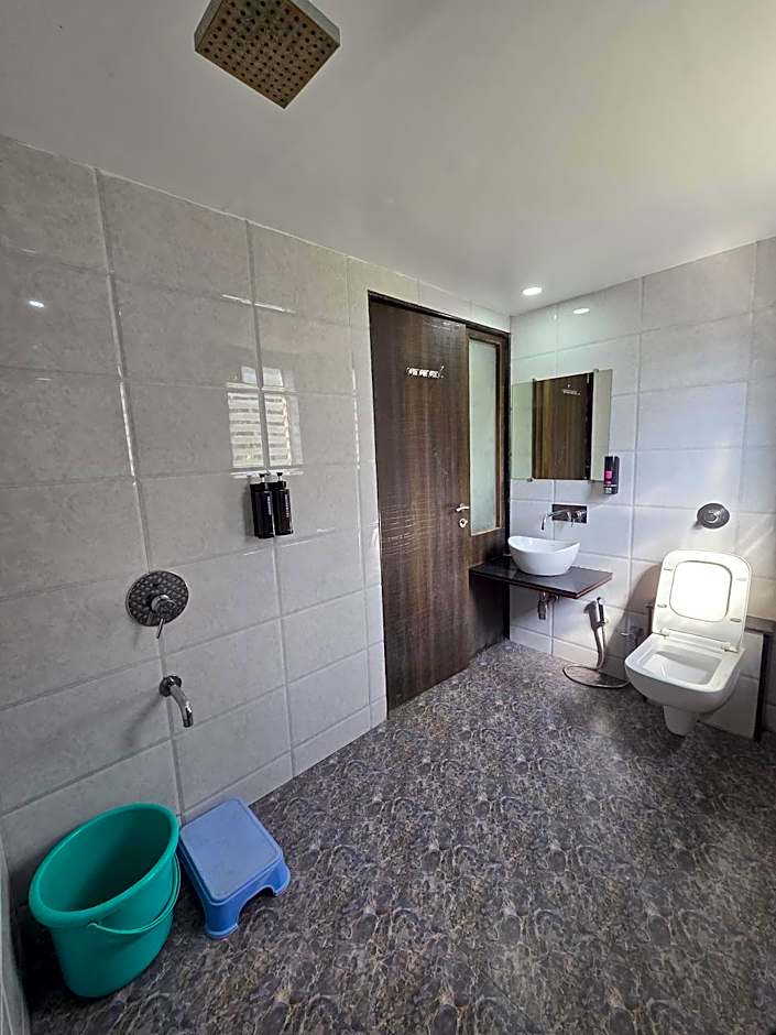 Cloud Green Resort & Spa